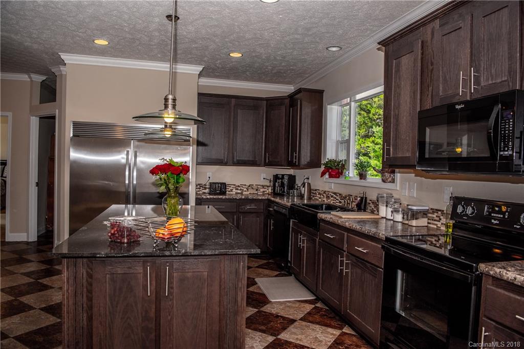 91 McCurry Road, Unit 2 Weaverville, NC 28787 - Photo 10 of 34 Gallery Image 10