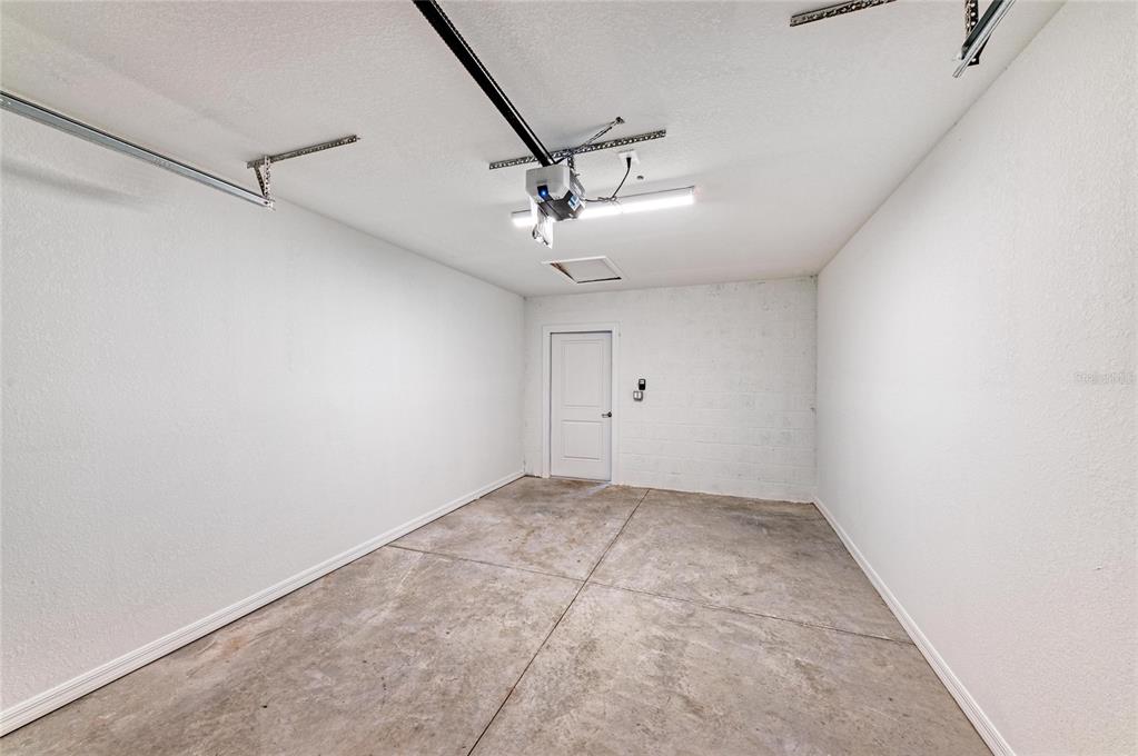 19015 Scallop Loop, Unit 7118 Lakewood Ranch, FL 34211 - Photo 35 of 48 a view of a window in a room