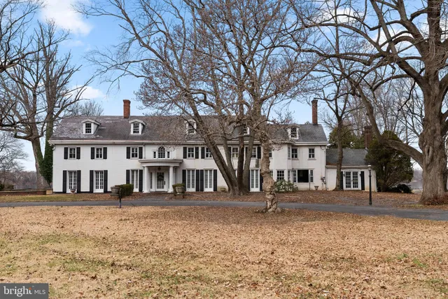 $2,250,000 | 257 Warren Street East, Edgewater Park, NJ 08010