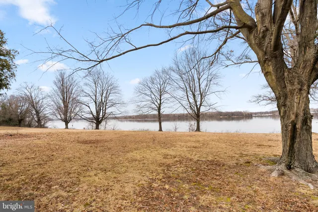 $2,250,000 | 257 Warren Street East, Edgewater Park, NJ 08010