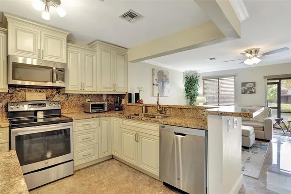 $3,299 | 1975 Discovery Circle West, Deerfield Beach, FL 33442