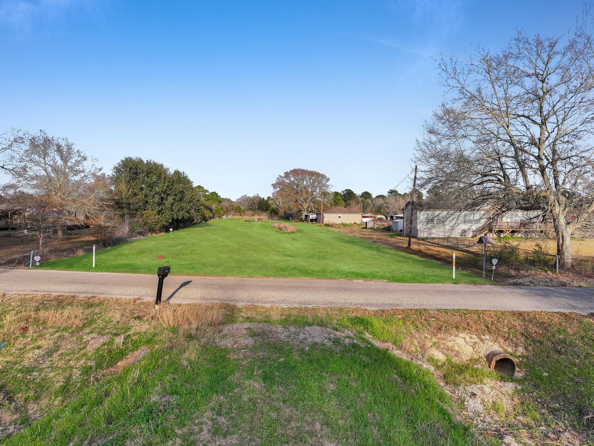 16195 Marsh Road Hamshire, TX 77622 - Photo 10 of 15