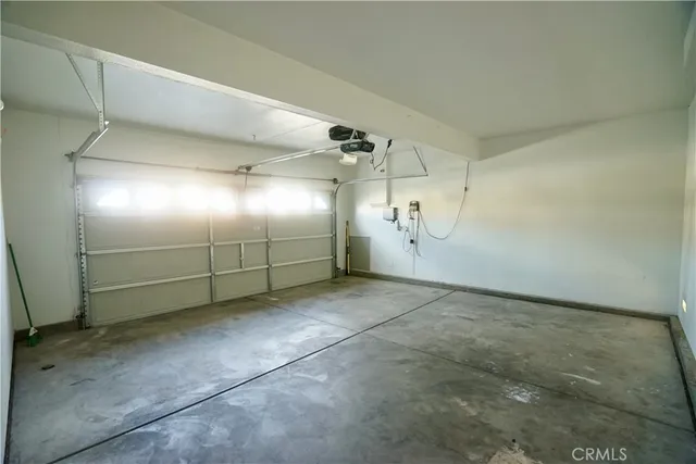 $2,500 | 14001 Jockey Lane, Victorville, CA 92394