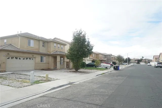 $2,500 | 14001 Jockey Lane, Victorville, CA 92394