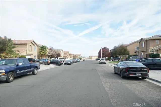 $2,500 | 14001 Jockey Lane, Victorville, CA 92394