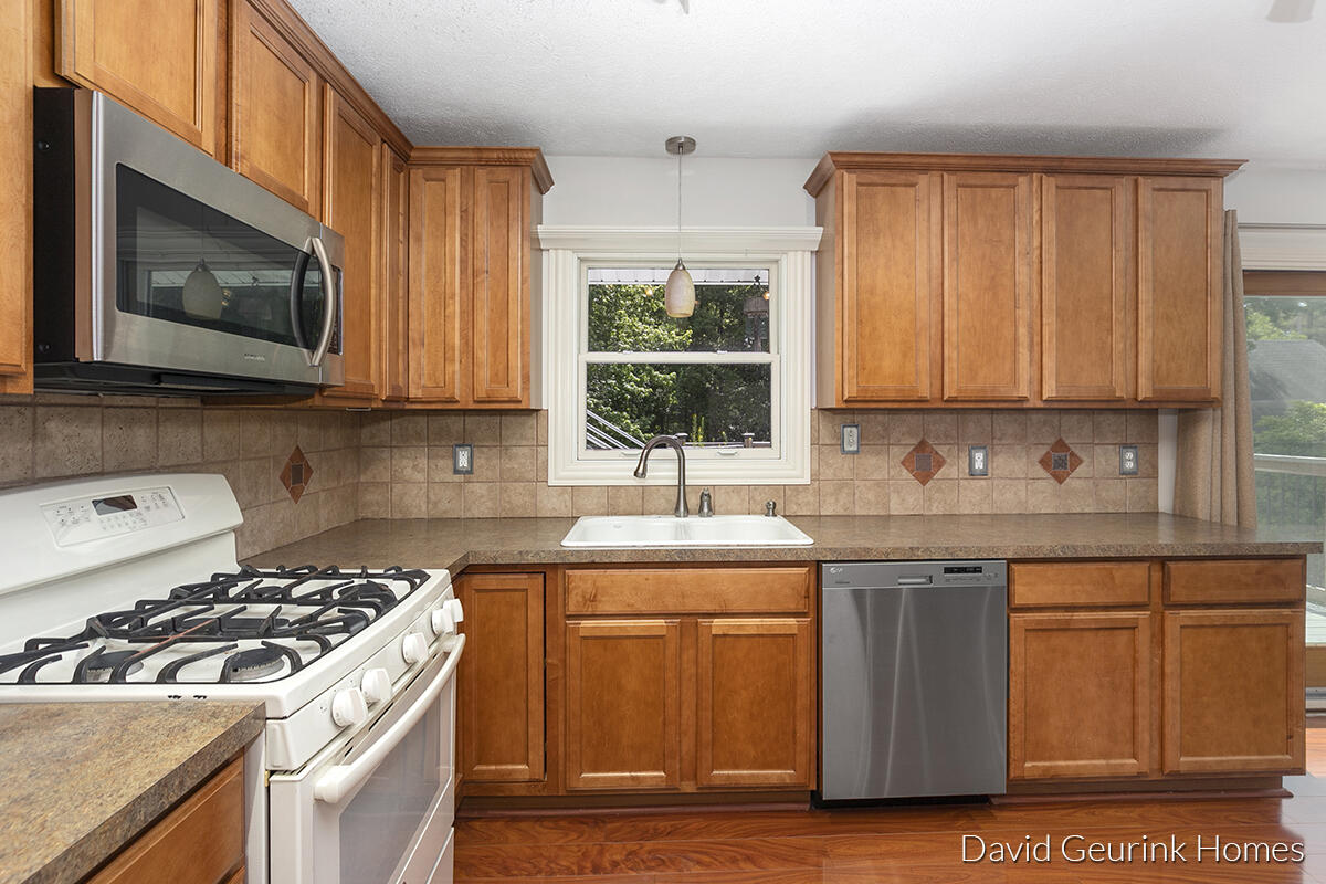 4800 Airline Road Muskegon, MI 49444 - Photo 14 of 36 IMG_1011