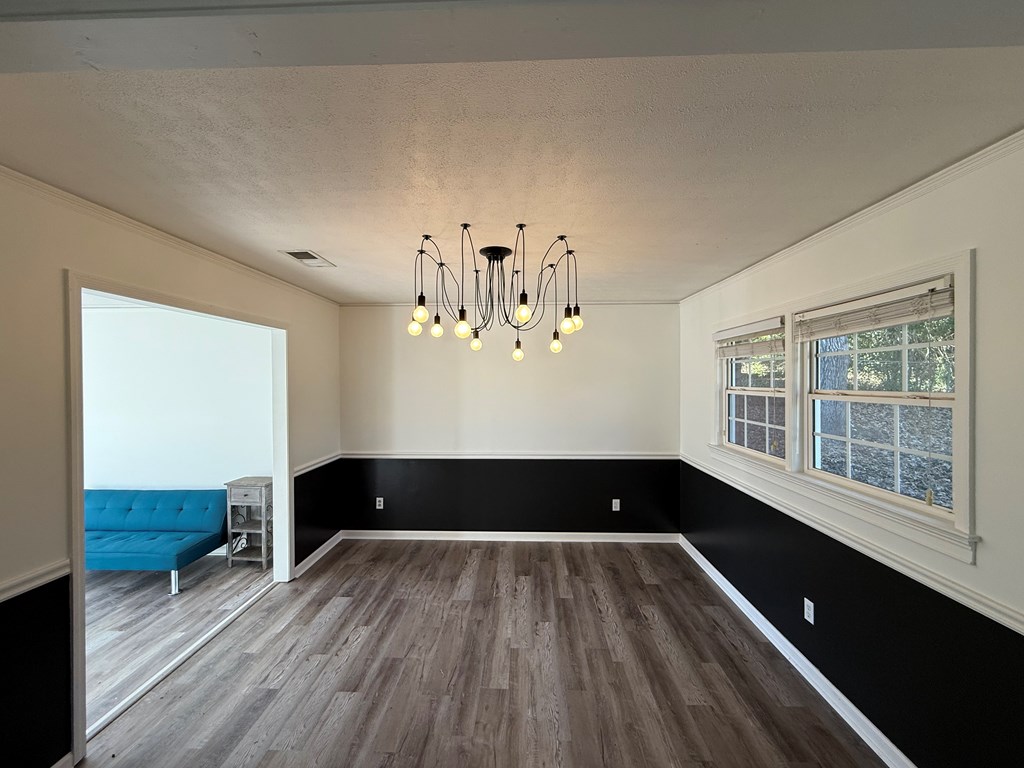 4235 Cheshire Bridge Road Columbus, GA 31909 - Photo 3 of 20 Dining Room