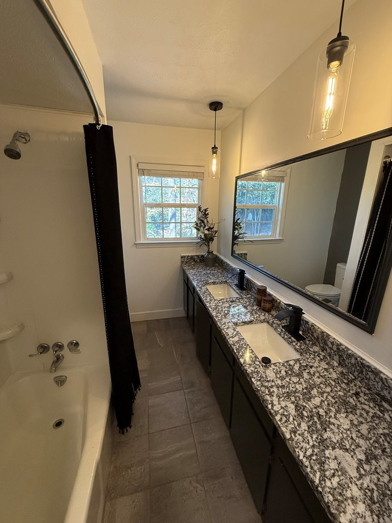 4235 Cheshire Bridge Road Columbus, GA 31909 - Photo 10 of 20 Upstairs Hall Bathroom