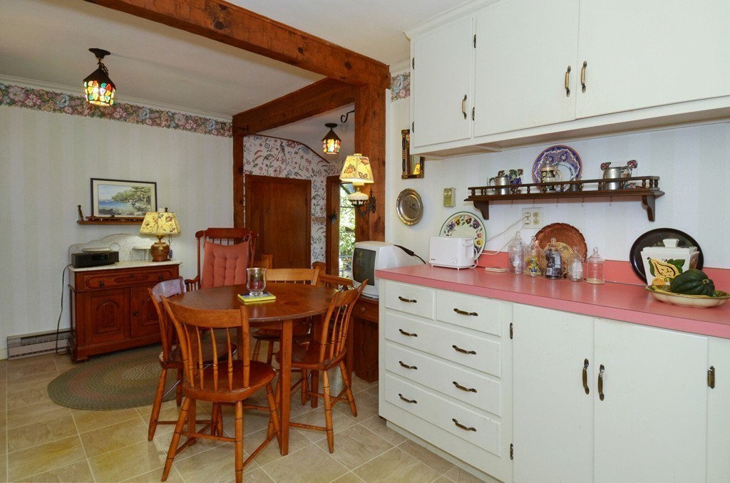 6 Maplewood Road Shrewsbury, MA 01545 - Photo 8 of 22 Gallery Image 8