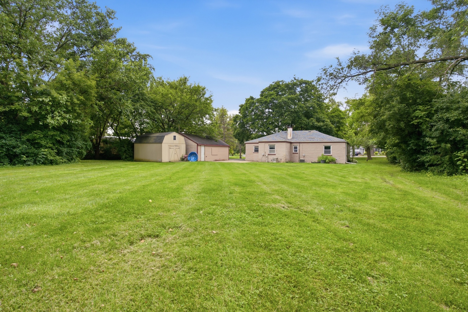 1013 Highmoor Road Lombard, IL 60148 - Photo 23 of 28