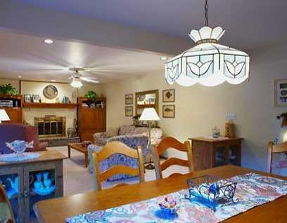 1160 River Road Freeport, PA 16229 - Photo 5 of 8 Den/Family/Great Room.