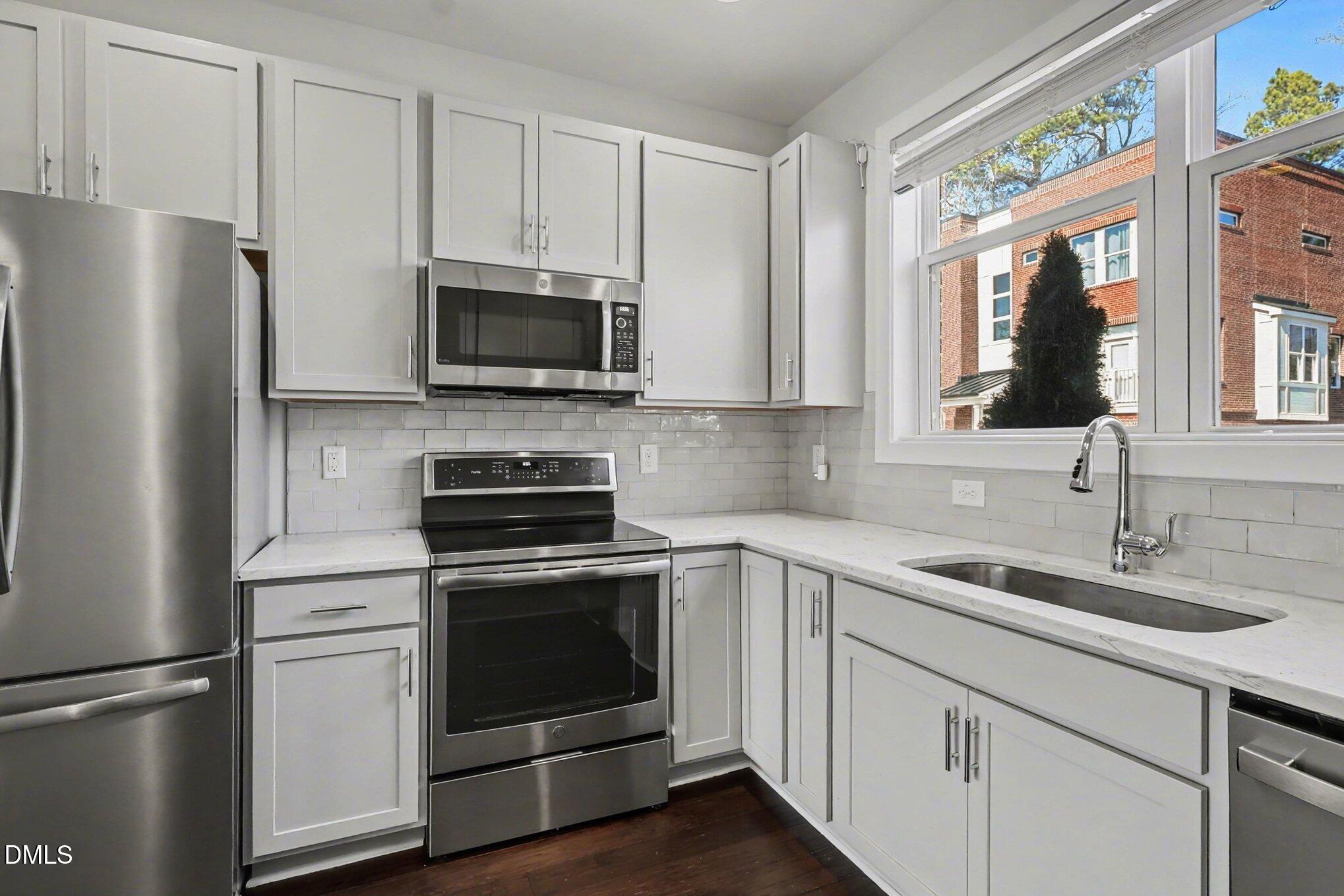 1211 Capability Drive, Unit 102 Raleigh, NC 27606 - Photo 6 of 36 021_file_1119