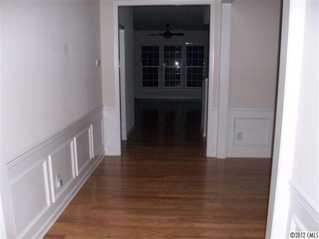 6410 Ridgeview Commons Drive Charlotte, NC 28269 - Photo 11 of 16 Gallery Image 11