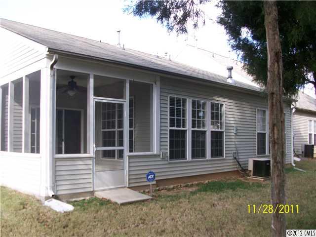 6410 Ridgeview Commons Drive Charlotte, NC 28269 - Photo 12 of 16 Gallery Image 12