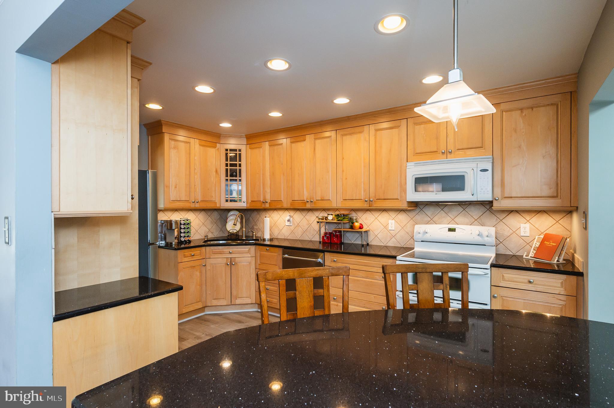 3 Crestview Garth Rosedale, MD 21237 - Photo 16 of 68 Wow look at this kitchen