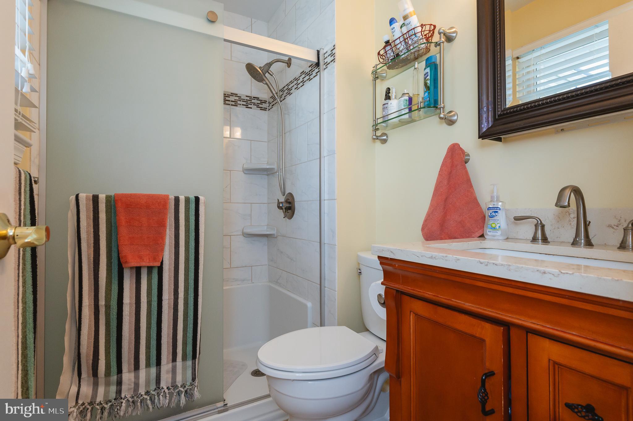 3 Crestview Garth Rosedale, MD 21237 - Photo 32 of 68 Primary bathroom