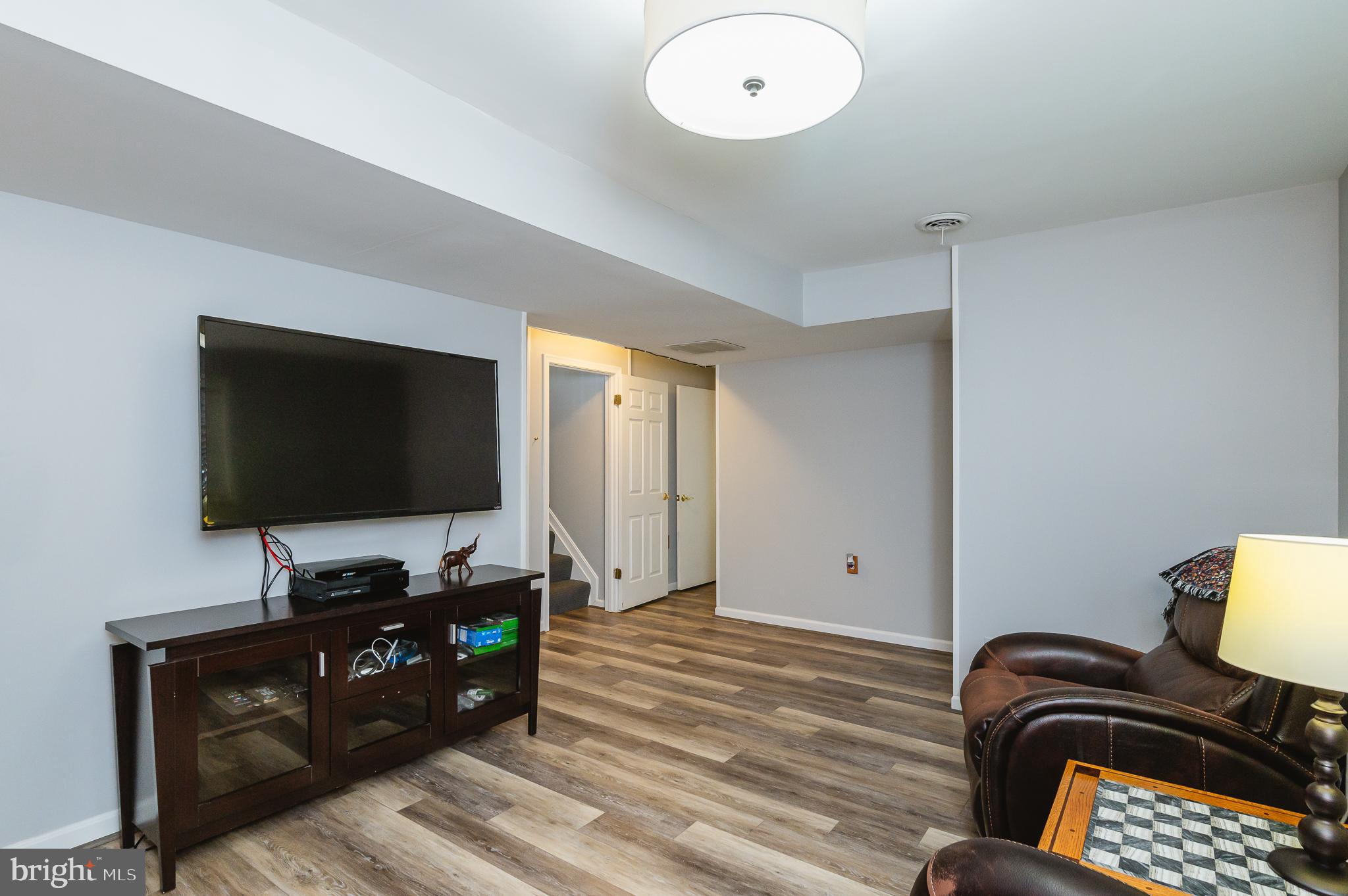 3 Crestview Garth Rosedale, MD 21237 - Photo 48 of 68 Great extra space