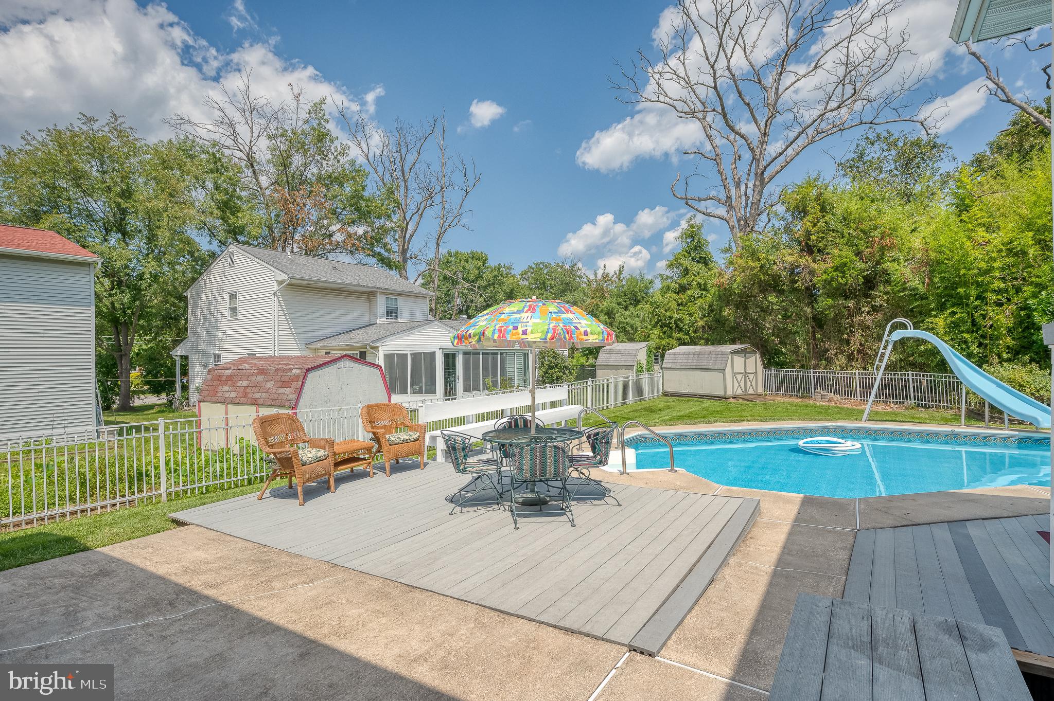 3 Crestview Garth Rosedale, MD 21237 - Photo 55 of 68 Lots of room to grill and entertain.