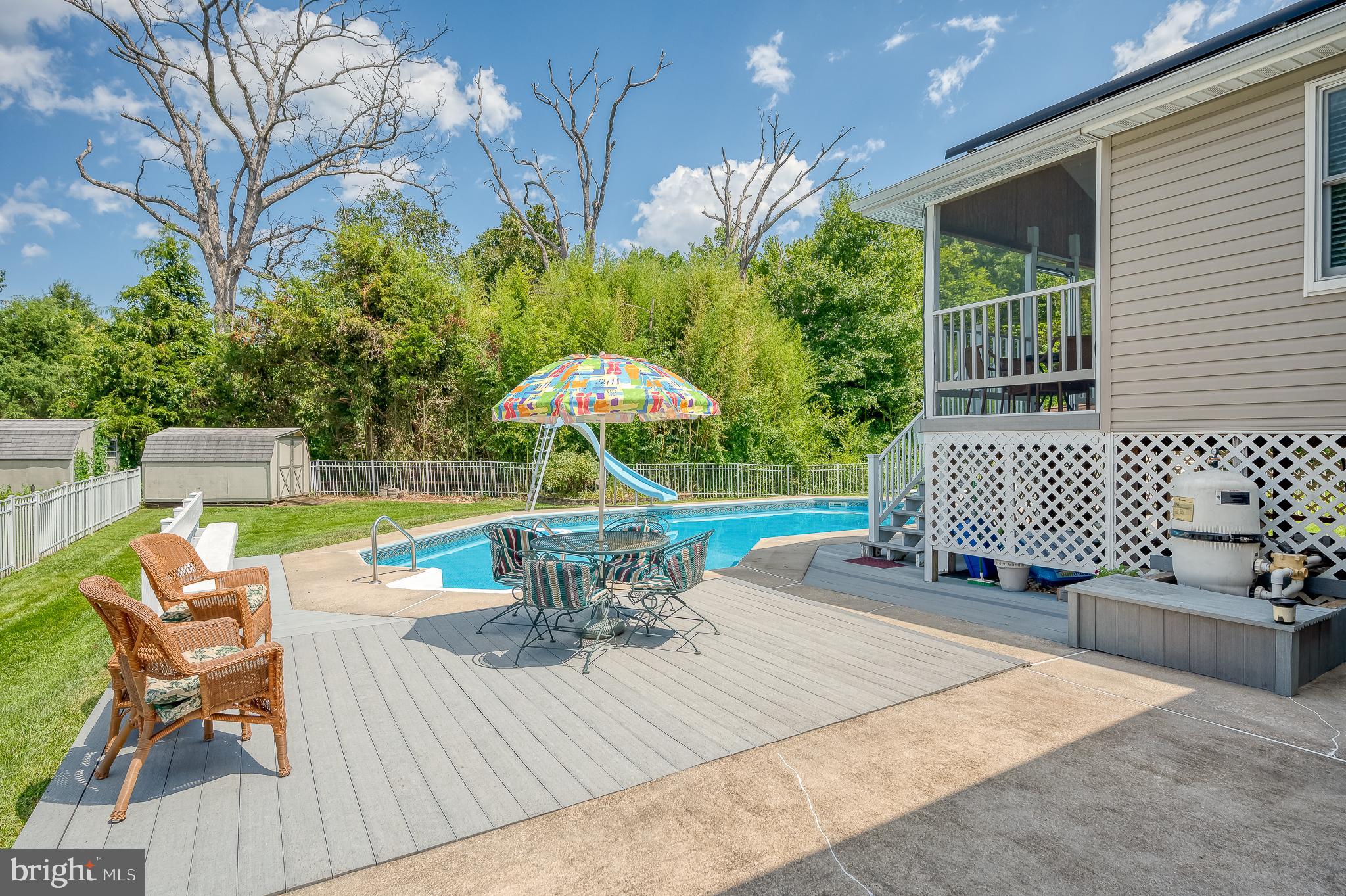 3 Crestview Garth Rosedale, MD 21237 - Photo 56 of 68 Great entertaining space