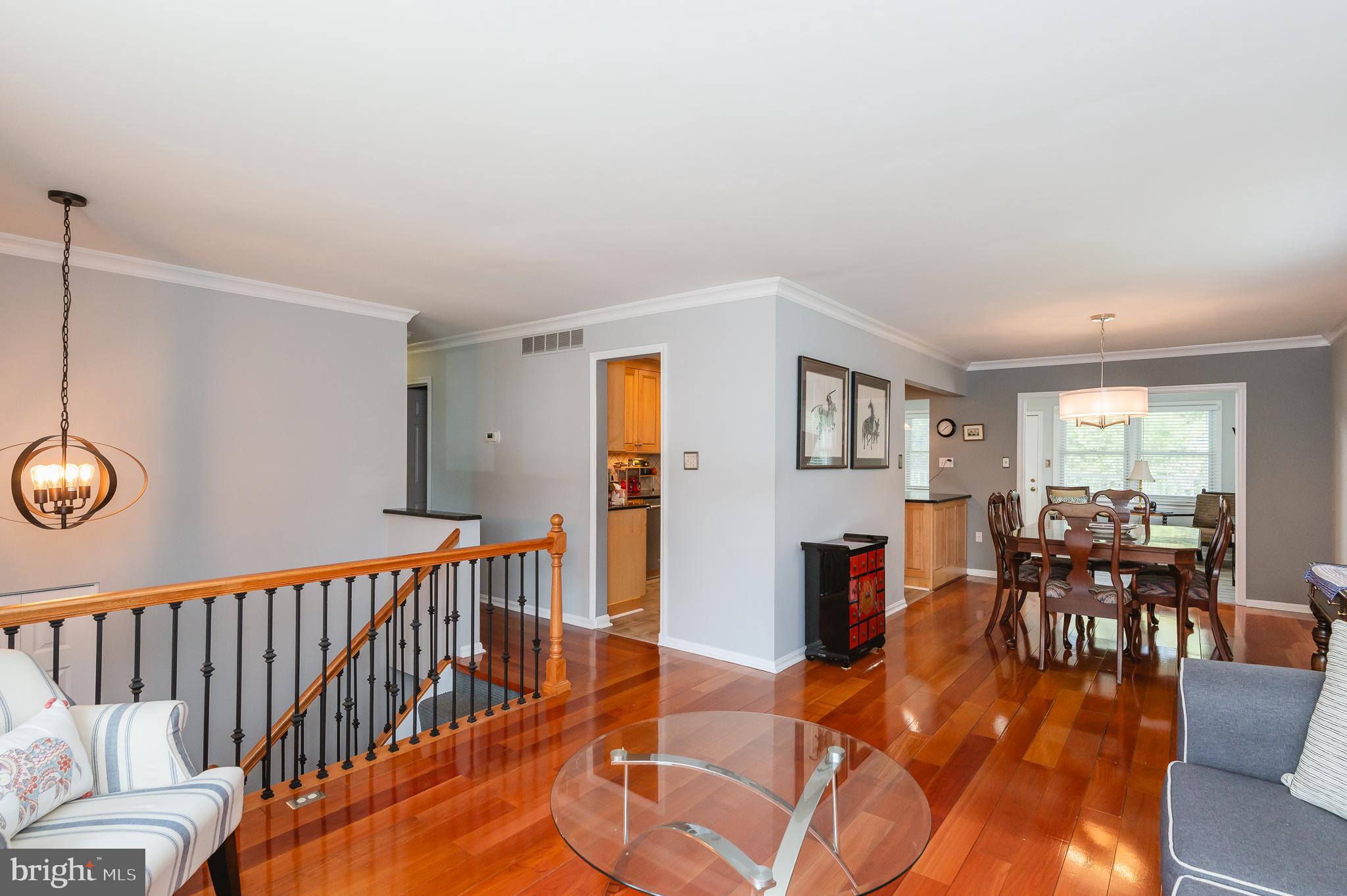 3 Crestview Garth Rosedale, MD 21237 - Photo 10 of 68 Updated banisters