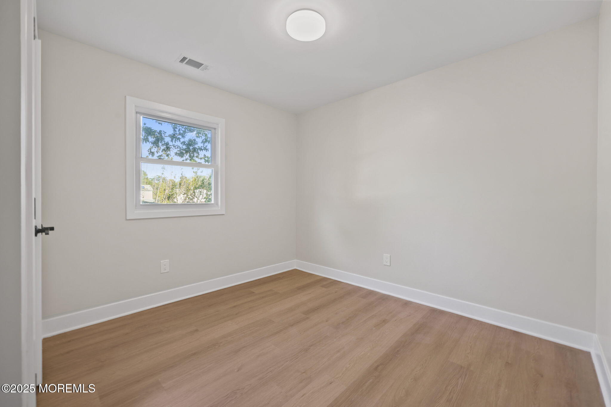 18 East 3rd Street Howell, NJ 07731 - Photo 12 of 20 11-web-or-mls-LPM_5455