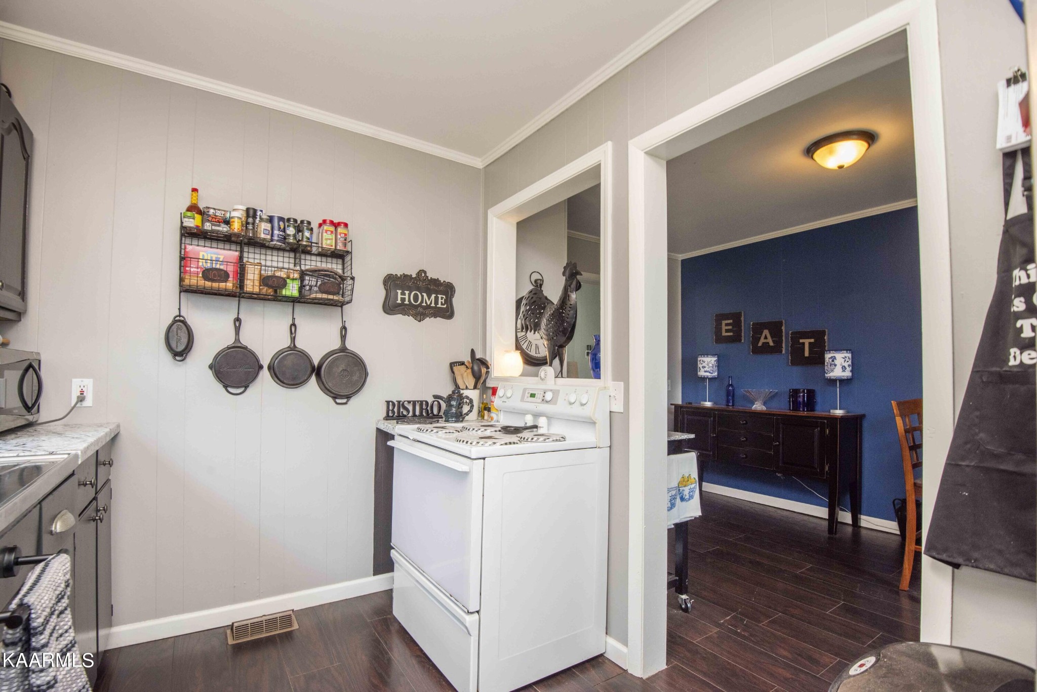 425 Clifton Road Northwest Knoxville, TN 37921 - Photo 15 of 38 a view of kitchen with furniture and wooden floor
