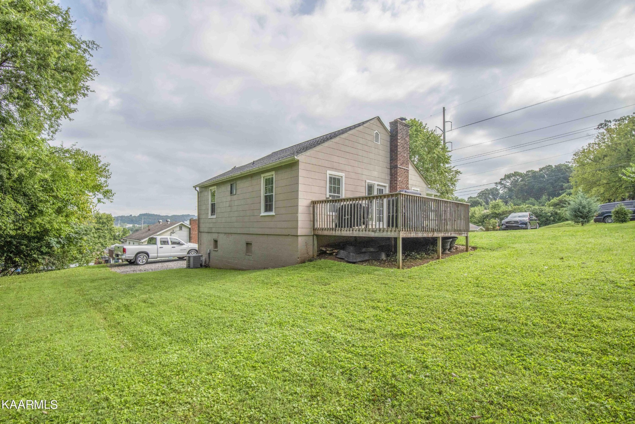 425 Clifton Road Northwest Knoxville, TN 37921 - Photo 36 of 38 a view of a house with a backyard
