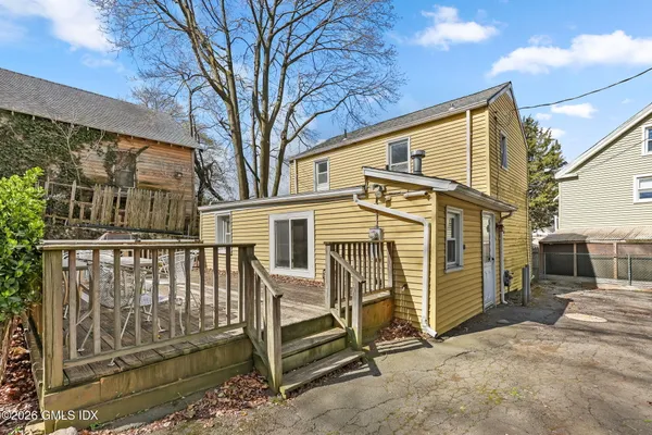 $799,000 | 15 Henry Street, Greenwich, CT 06830
