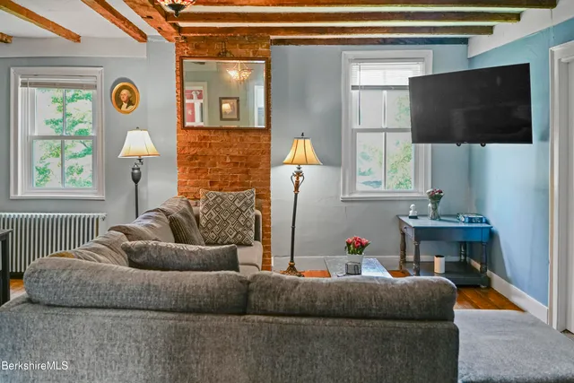 $1,269,000 | 1574-159 Pleasant Street, Lee, MA 01260