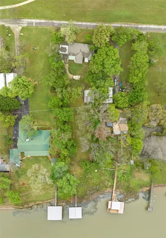 a view of a lake from a yard