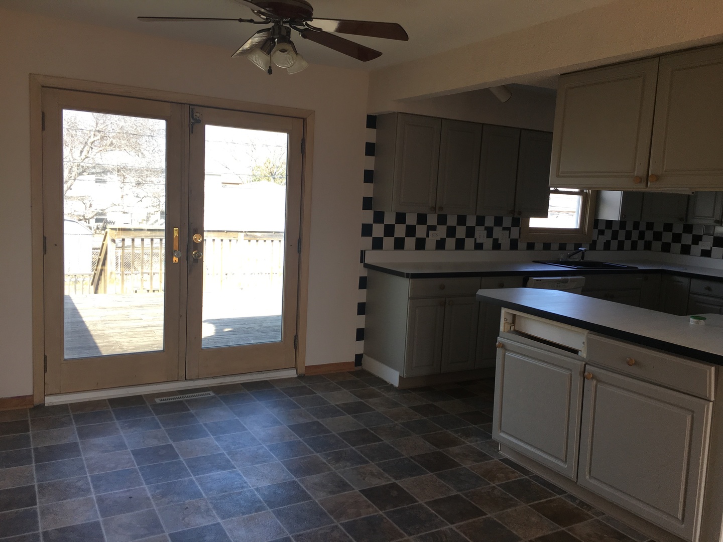 5912 Essex Road Oak Forest, IL 60452 - Photo 6 of 12
