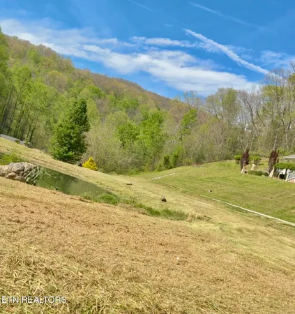 $129,900 | 630 Country Estates Road, Baxter, KY 40806