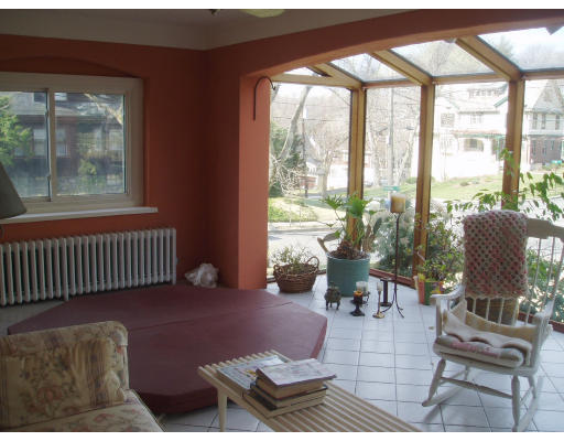 42 Oakwood Road Newton, MA 02460 - Photo 7 of 11 Gallery Image 7