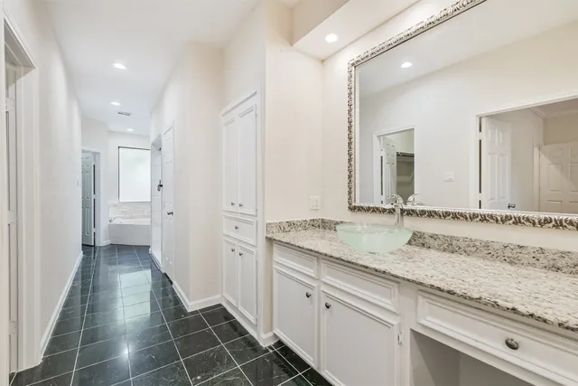 $3,500 | 12214 Cypresswood Drive, Houston, TX 77070