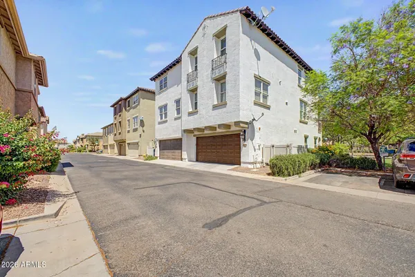 $468,000 | 905 South Osborn Lane, Gilbert, AZ 85296