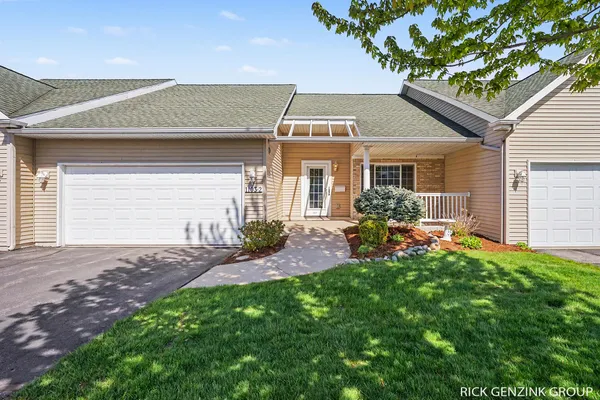 $340,000 | 1103 Fountain View Circle, Unit 2, Holland, MI 49423