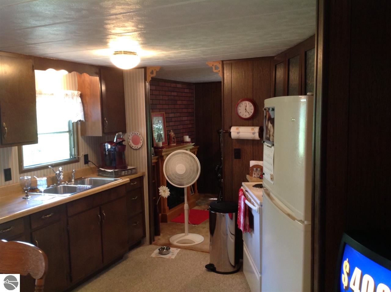 2723 Tonawanda Road Grawn, MI 49637 - Photo 7 of 53 1775030-6.JPG