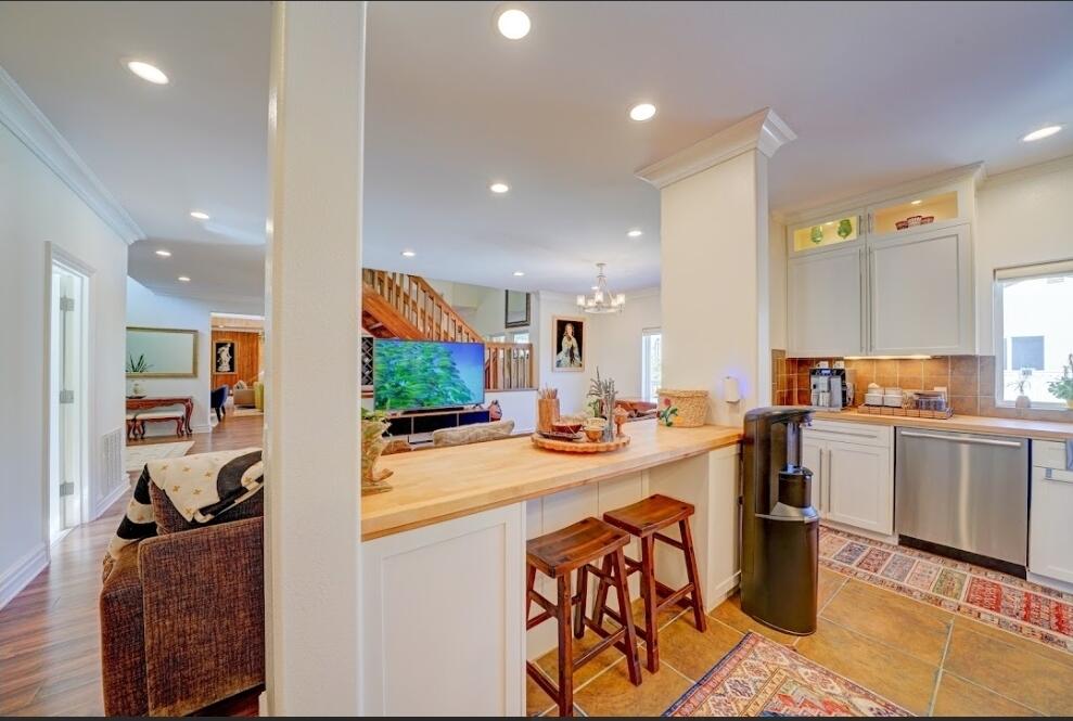 1377 Knoll Road Redlands, CA 92373 - Photo 4 of 28 a view of a kitchen and dining room