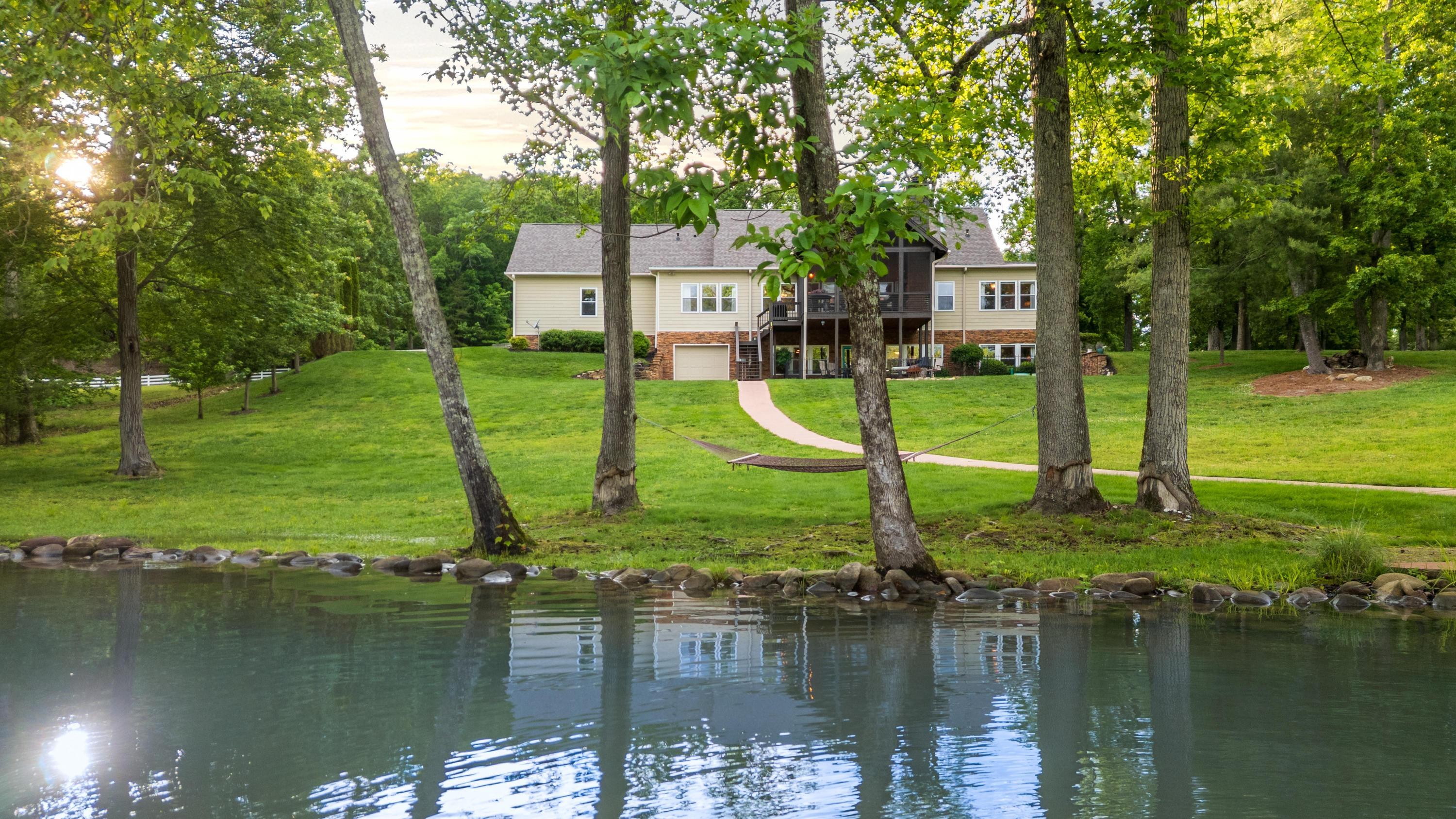 480 Lake Harbor Dr Spring Spring City, TN 37381 - Photo 3 of 57 2025_05_May_480_Lake_Harbor_Dr_0022