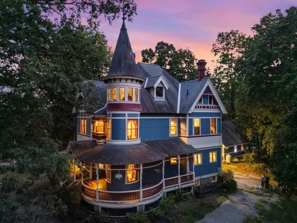 $1,399,000 | 68 Center Street, Wolfeboro, NH 03894