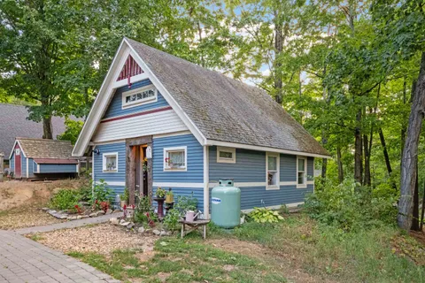 $1,399,000 | 68 Center Street, Wolfeboro, NH 03894