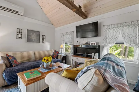 $1,399,000 | 68 Center Street, Wolfeboro, NH 03894