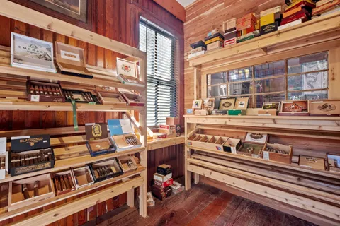 $1,399,000 | 68 Center Street, Wolfeboro, NH 03894