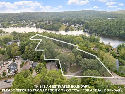 $1,399,000 | 68 Center Street, Wolfeboro, NH 03894