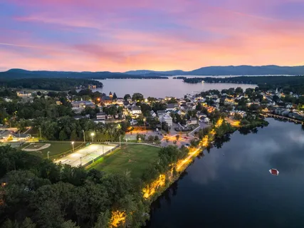 $1,399,000 | 68 Center Street, Wolfeboro, NH 03894