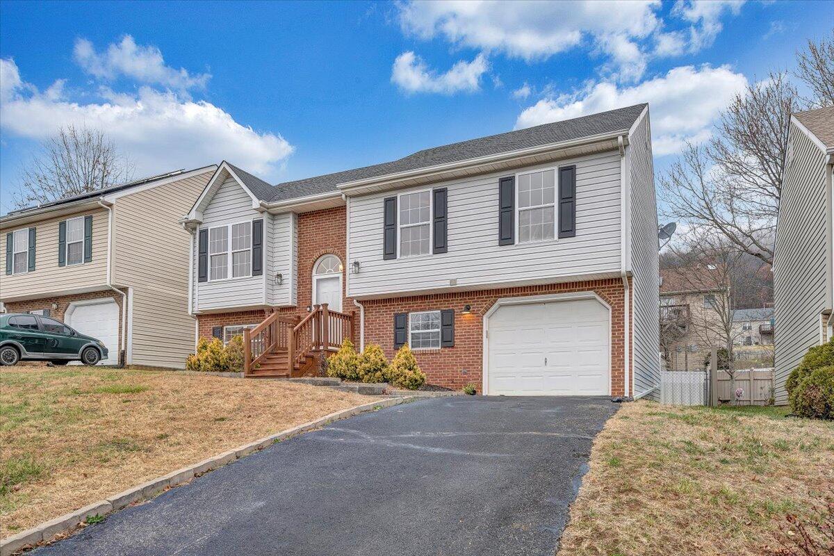 4762 West Vale Road Northeast Roanoke, VA 24019 - Photo 54 of 61 52-MIB02508