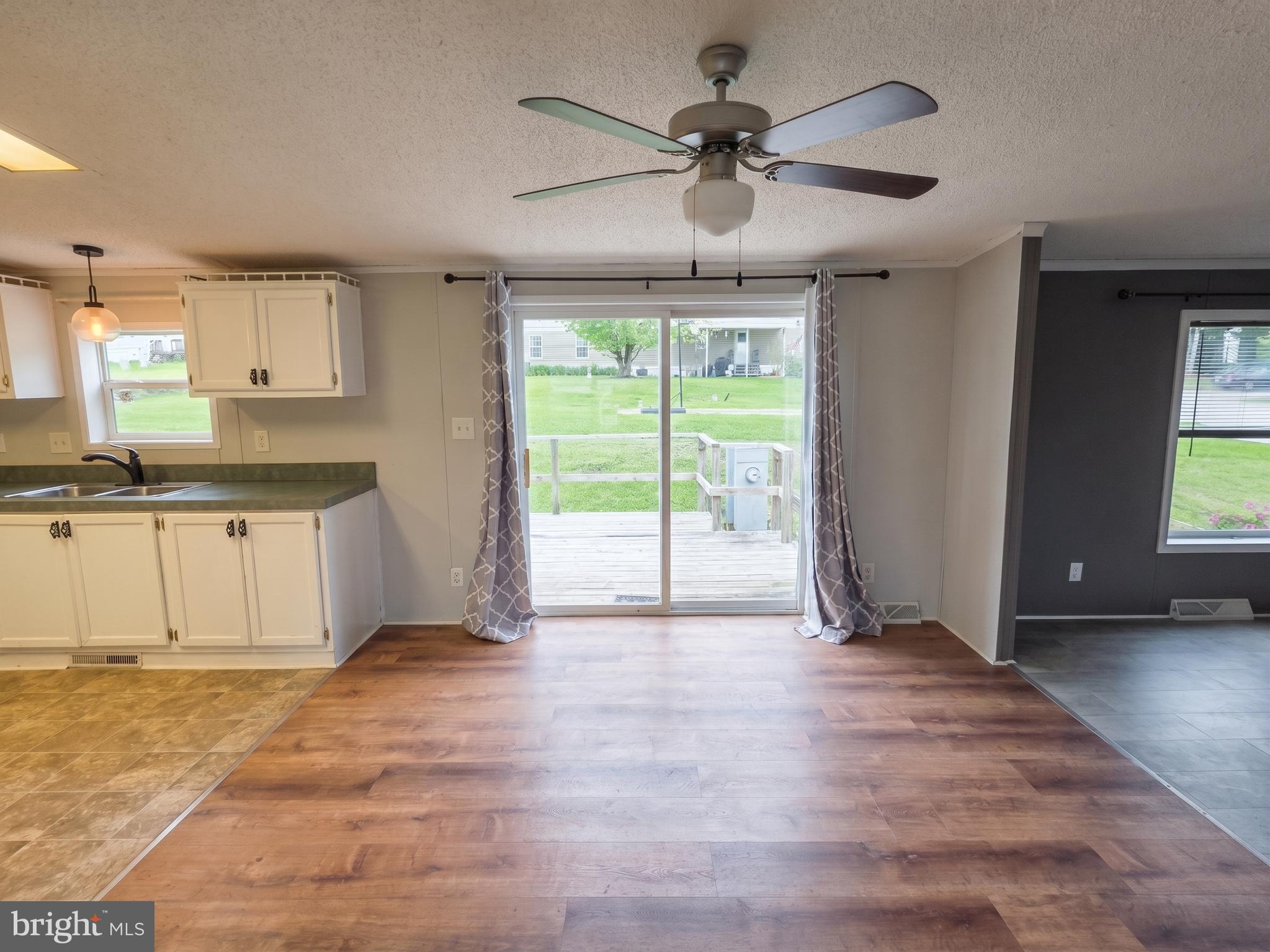 701 Cassel Road, Unit 105 Manchester, PA 17345 - Photo 21 of 24 dinning room