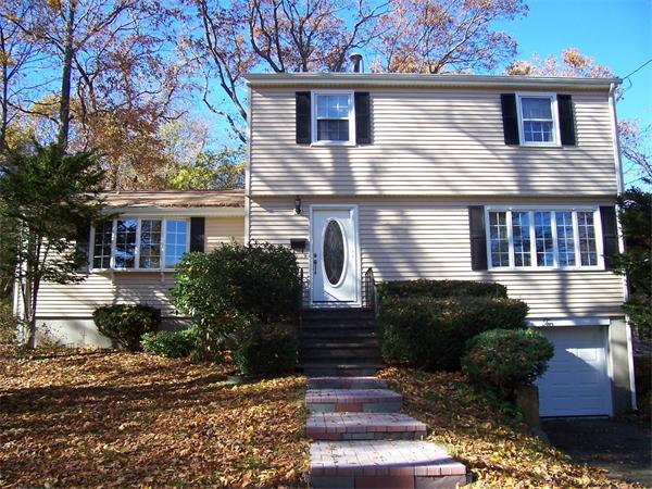 10 Walcott Road Beverly, MA 01915 - Photo 1 of 25 Gallery Image 1