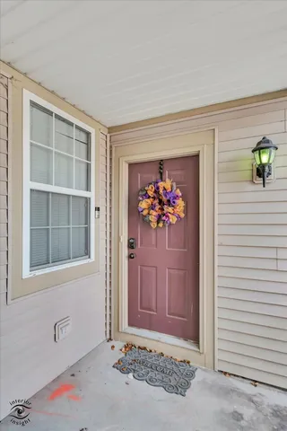 $285,000 | 1831 South Wentworth Circle, Romeoville, IL 60446