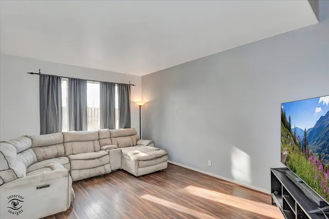 $285,000 | 1831 South Wentworth Circle, Romeoville, IL 60446